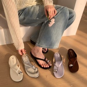 Korean Minimalist Round Toe Lace Flip Flops Women 2026 New Soft Sole Vacation Beach Slippers - Style 68511a